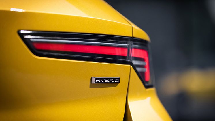 16_Opel_516823