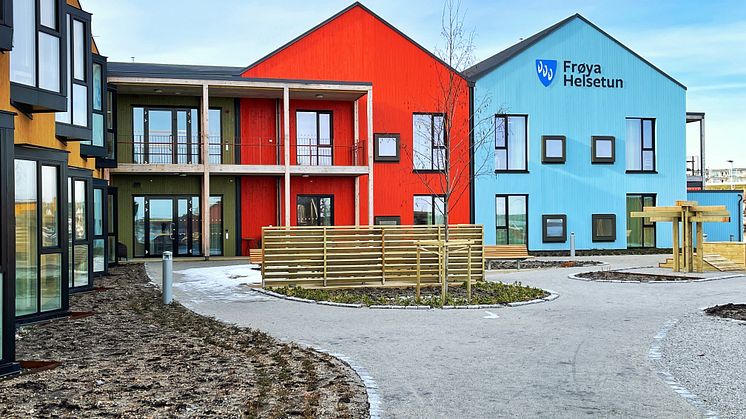 Frøya helsetun inngangsparti