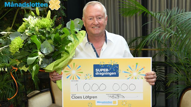 Claes Löfgren fick komma till Stockholm och dra sin vinst i Månadslottens SUPER-dragning.
