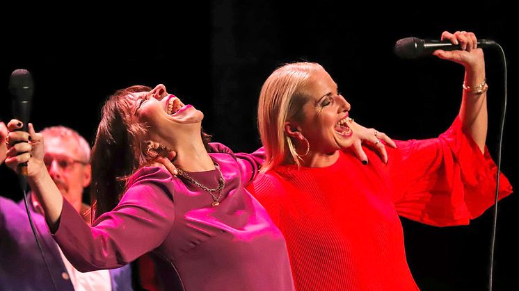 Viktoria Tolstoy och Vivian Buczek  gör en egen konsert tillsammans på Palladium 29 september. Foto: Tommy Jonzon