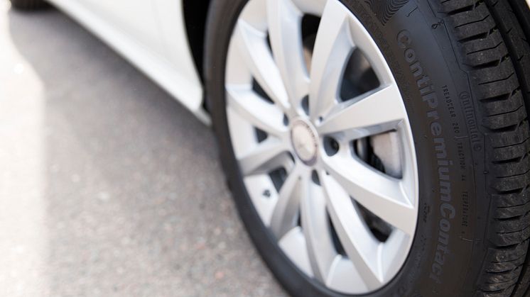 Palkintoauto tuli Continentalin renkailla varustettuna