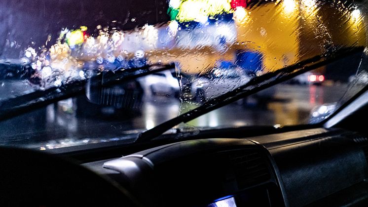 Mehr als nur ein Gefühl: Bei Nacht sehen Frauen schlechter