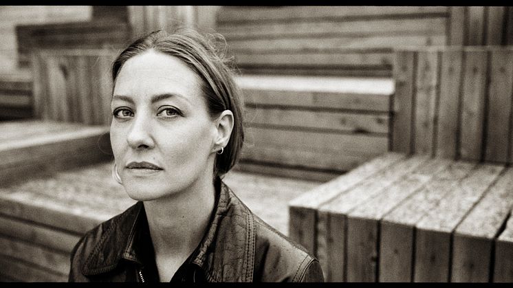 Amanda Mendiant är konstfestivalens lokala konstnär som kommer att uppföra sin muralmålning på Aronsgatan 12 i Piteå. Foto: Andreas Renlund