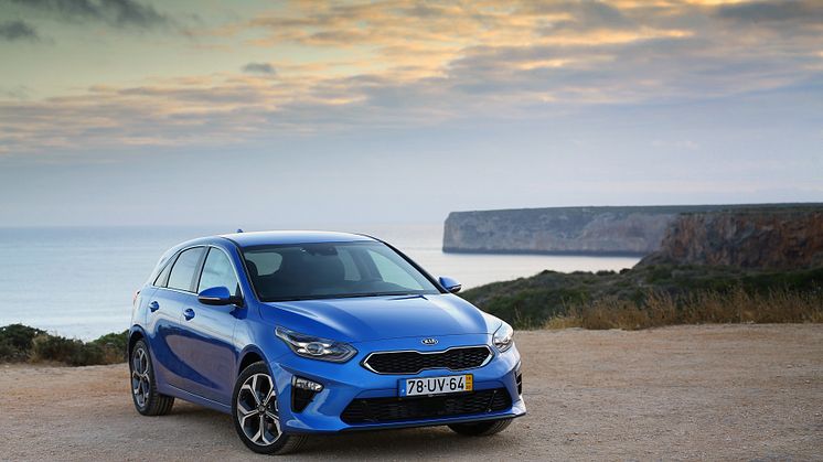 Kia Ceed 5d_Blue