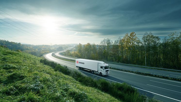 DB Schenker ansluter den globala organisationen IRU i syfte att samarbeta för bättre och hållbarare vägtransporter.