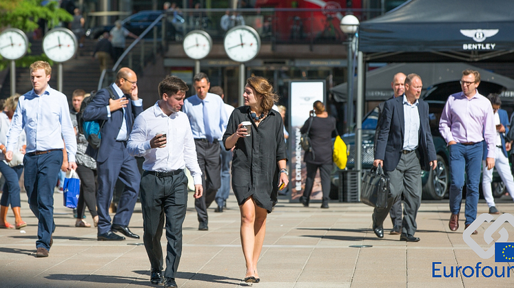 Does employment status matter for job quality?