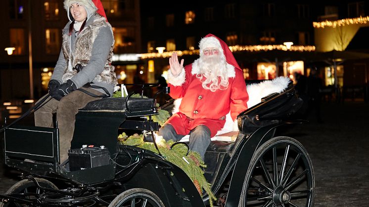 Kungsmässan inviger julen med Tomteparad.
