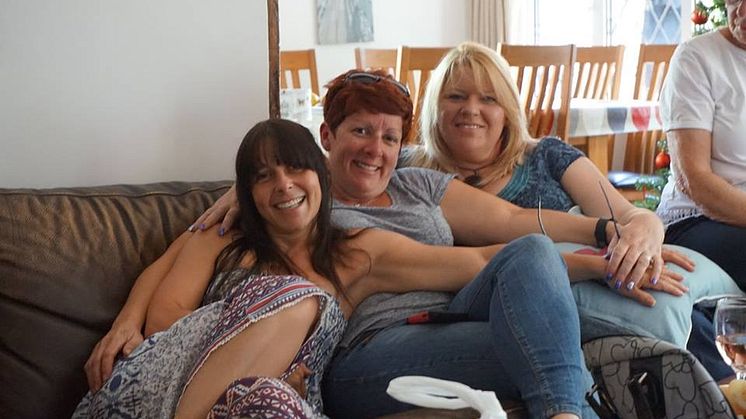 Sisters tackle Resolution Run for the Stroke Association