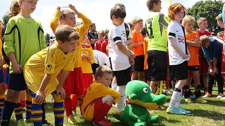Fussballfest der guten Tat in Rötha