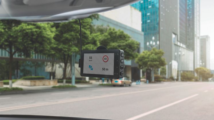 Hold forbindelsen til dit køretøj 24/7 med Garmin Dash Cam Live