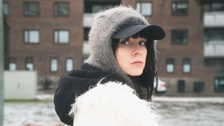 Emma-Lee Andersson släpper ny musik och åker ut på turné 