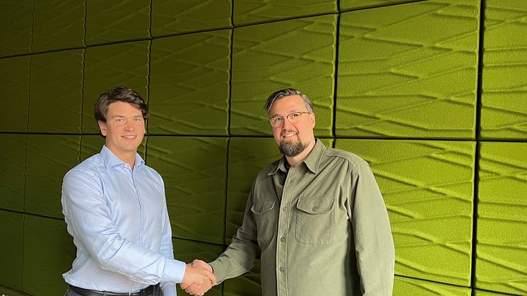 Martin Jacobsson, VD för Fasadgruppen och Robert Salamandra, VD för Elenta Solar Sverige