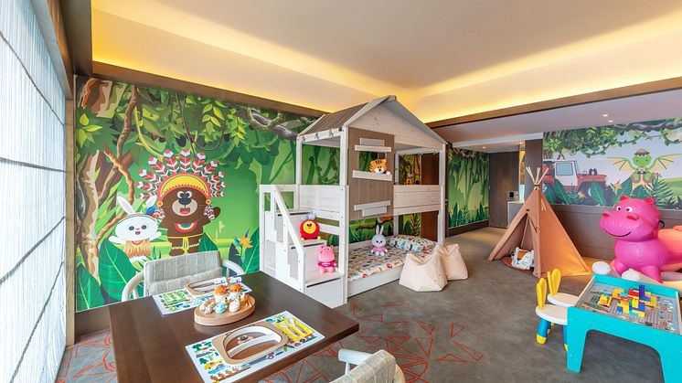 Urban Jungle Suite_Kids_A.jpg