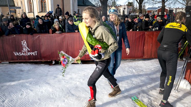 Stina Nilsson_blomsterceremoni.jpg