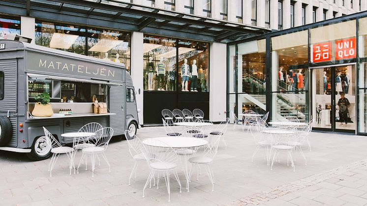 UNIQLOs sommarterrass i Kungsträdgården i Stockholm