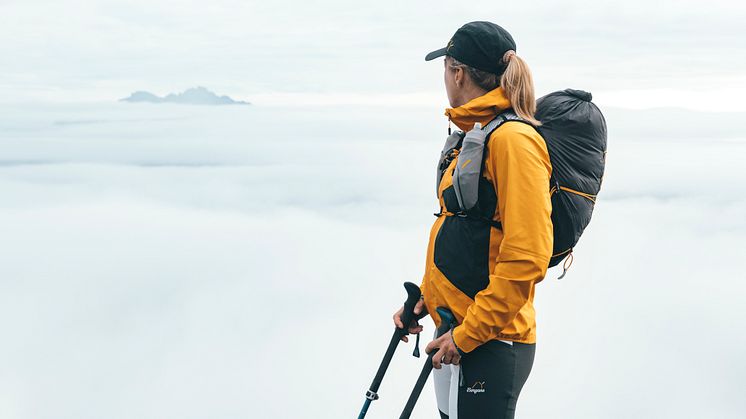 Y-LightLine-Fast-Hike-HKKH