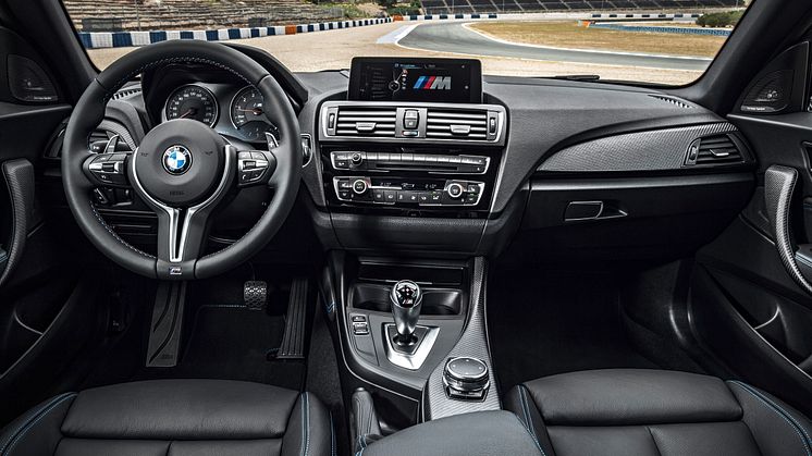 BMW M2 Coupe - Interiør