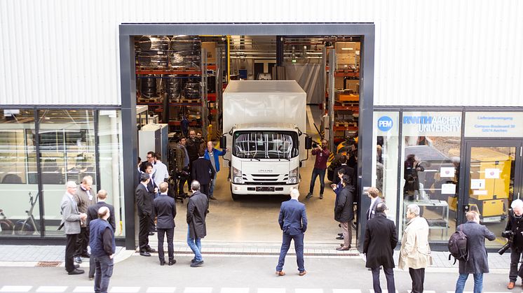 LiVe1 research vehicle powered by BPW