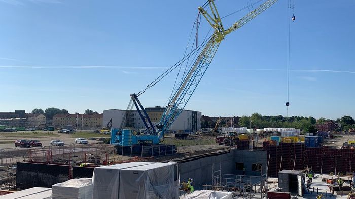 Kävlinge kommuns nya medborgarhus i Stationsstaden börjar ta form. Under sommaren kommer stomme och bjälklag att ta plats och till hösten kommer de prefabricerade väggarna.