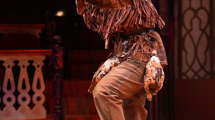 3_Annie_Oakley_Maria_Lucia