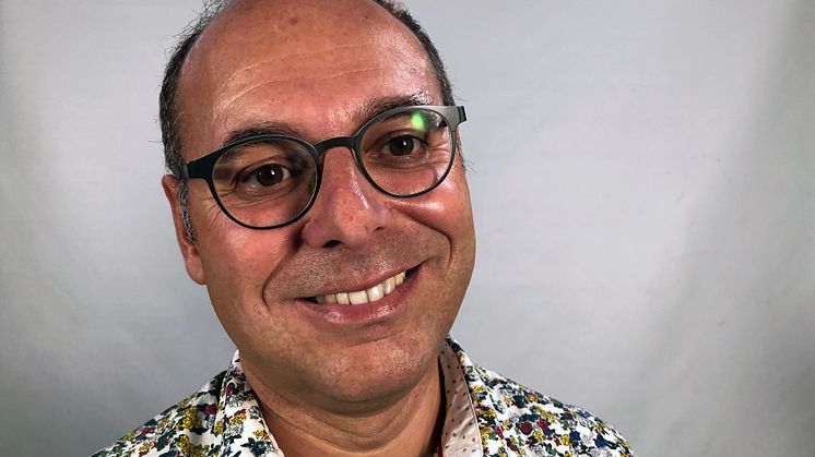 Antonio Ancona är en av Högskolan Västs nyinstallerade professorer. Han delar sin arbetstid mellan Högskolan Väst och University of Bari i Italien.