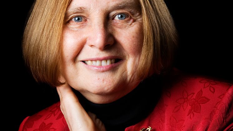 Inbjudan till seminarium om boken Tough Love.  Internationella Engelska Skolan - de första 25 åren