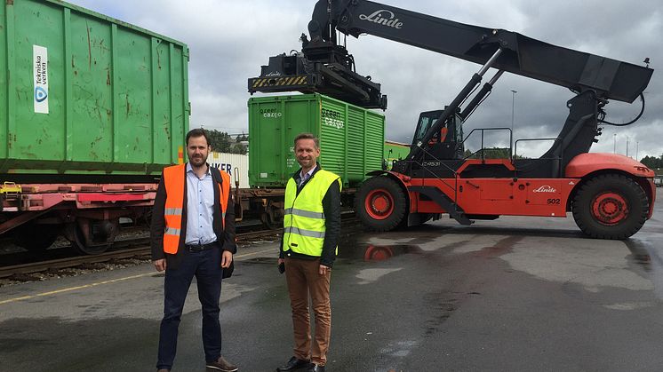 Bildetekst: Fra venstre: Niklas Wilandh, Green Cargo og Jon Bergan, Gjenvinning Downstream.