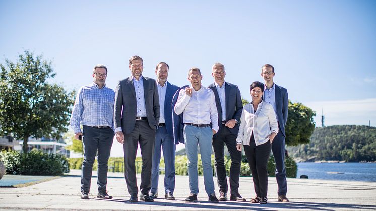 Den nye ledergruppen i Agder Energi Kraftforvaltning ledes av konserndirektør Steffen Syvertsen. 