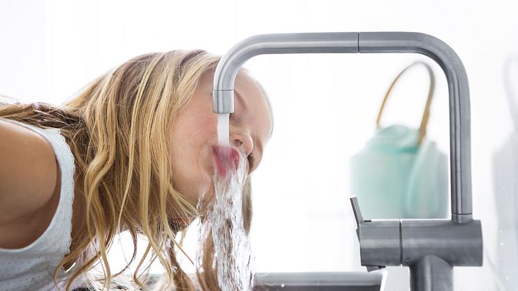 PFAS chemicals, which are found in drinking water, cookware and clothing, have been linked to cancer in women by a new study