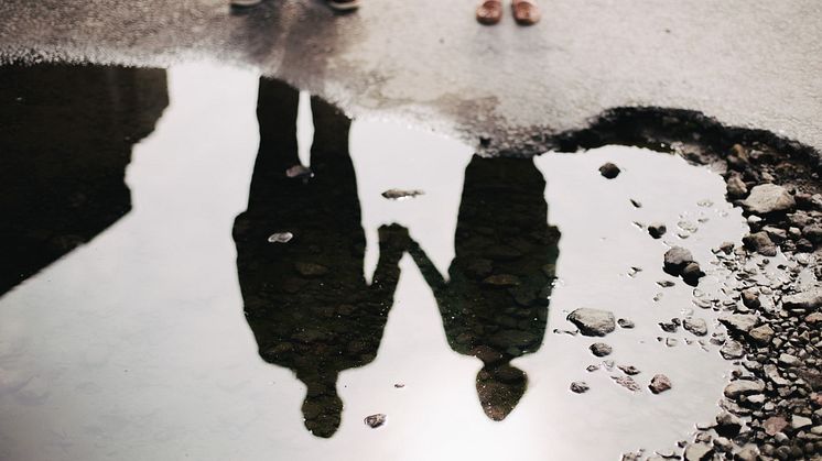 Bland par med svensk bakgrund var risken att separera som lägst där personerna var jämngamla, eller där mannen var max två år äldre än kvinnan, enligt studien. Foto: The HK Photo Company/Unsplash