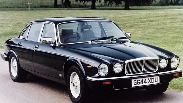 jaguar-xj12