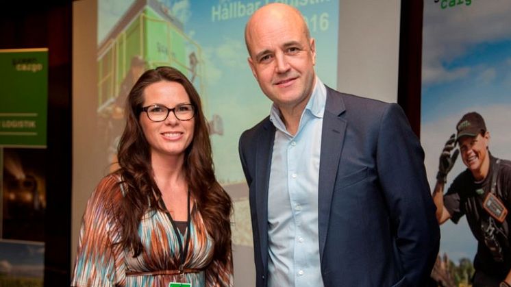 Tre snabba med Fredrik Reinfeldt