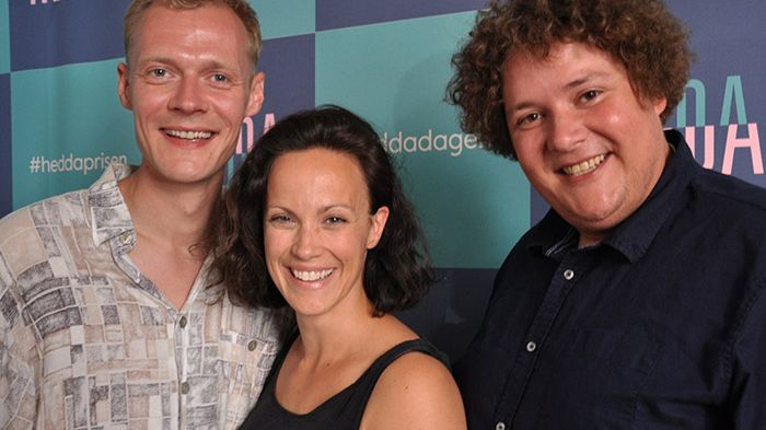 Det Norske Teatrets Preben Hodneland, Ingeborg Sundrehagen Raustøl og Kristoffer Olsen er alle tre nominerte til Beste skodespelar i ulike kategoriar.