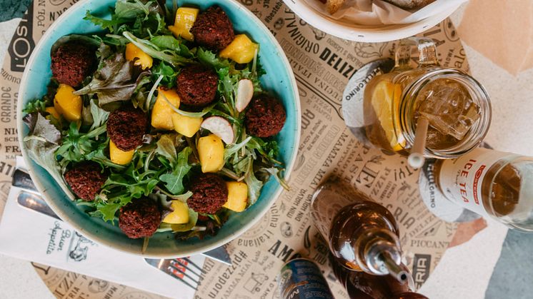 LO_veganuary_insalata_di_falafolo_03