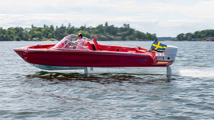 ​Presse-Einladung zur Probefahrt Die revolutionäre Candela Seven aus Schweden – das Elektroboot, das alle Boote mit fossilen Brennstoffen auf dem Planeten schlägt