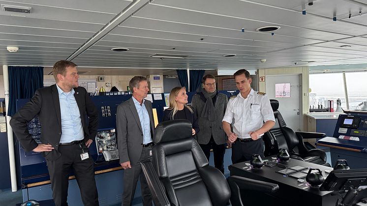 Scandlines begrüßt Staatssekretärin Julia Carstens an Bord