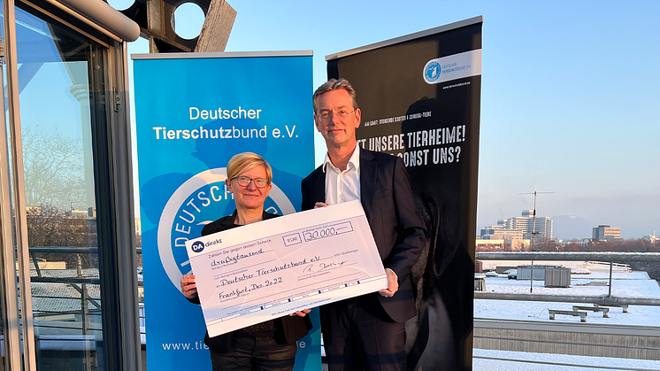 Pressefoto/zur medialen Verwendung: links Stephanie Schröder, Geschäftsführerin Deutscher Tierschutzbund e.V., rechts Peter Stockhorst, CEO DA Direkt