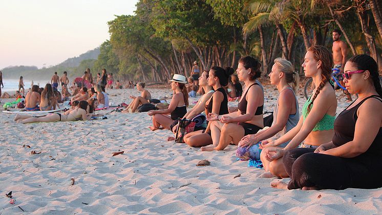 Så ser svenskarna på yogis och gymmare: ​Harmoniska och flummiga eller fåfänga och macho