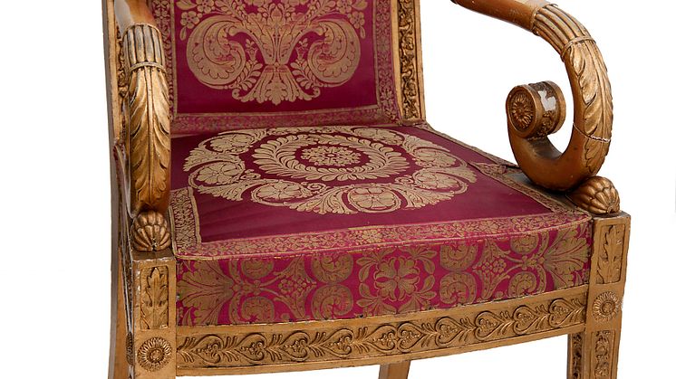New acquisition: Furniture suite from foreign minister’s residence
