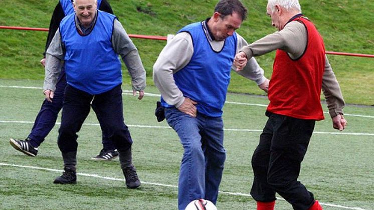 ​​Fred. Olsen Cruise Lines and the Suffolk Football Association host the first-ever game of ‘Walking Football at Sea’ 