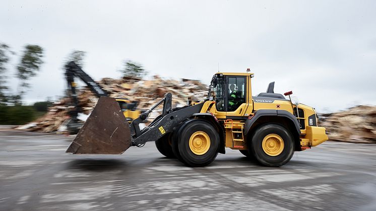 Volvo L110H hjullastare i arbete på Månsemyr