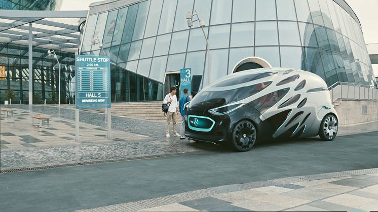 Vision URBANETIC, som Mercedes-Benz nyligen visade, är en helt ny lösning på framtidens transporter av både människor och gods.