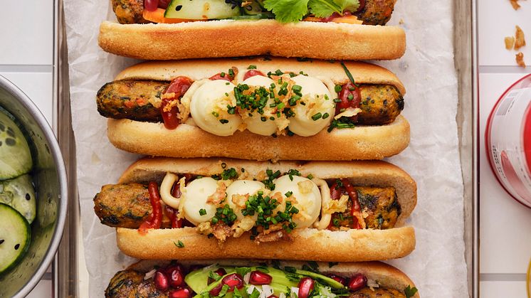 Veggie hotdog på fad.jpg