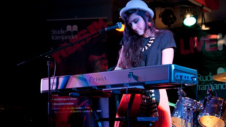 Amina Avdic i tävlingen Livekarusellen. Foto: Studiefrämjandet