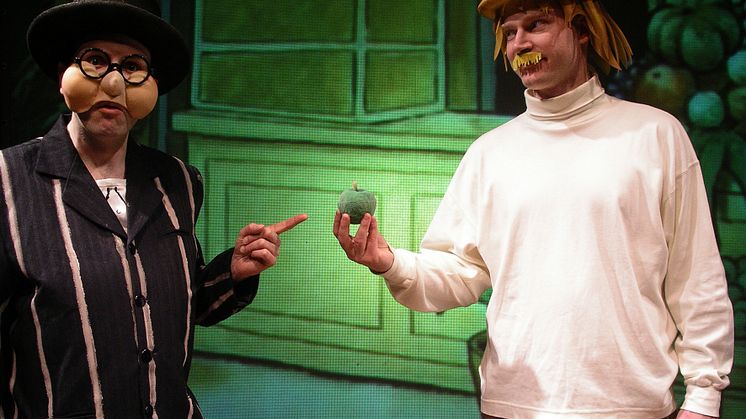 Lovteater: Sagan om det röda äppletmed OBANteatern