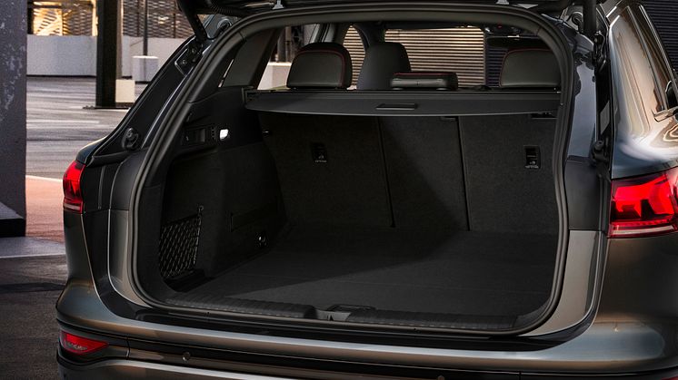Audi Q6 e-tron med 526 l bagagerum