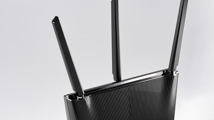 2-RT-AX68U-photo-right-black-1.png