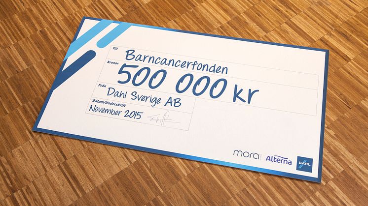 Dahls kunder skänger en halv miljon till Barncancerfonden