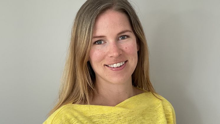 Med boka Spareglede vil Anne Berit Grostad gjøre sparing lystbetont. Foto: Anne Berit Grostad