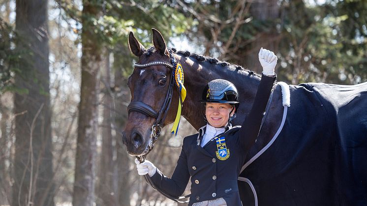 Evelina Söderström och Cilantro, foto Roland Thunholm